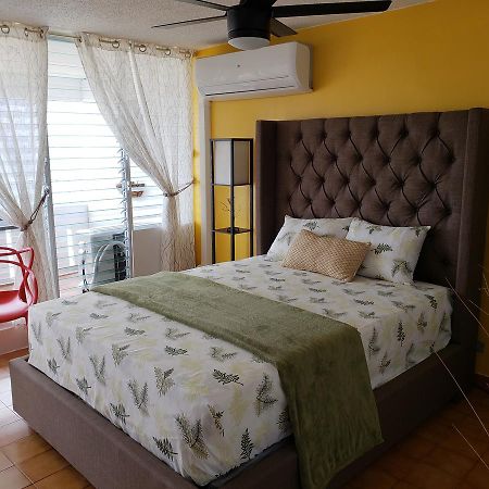 Gorgeous Beach Front Studio With Electricity Water Ac Luquillo Eksteriør billede